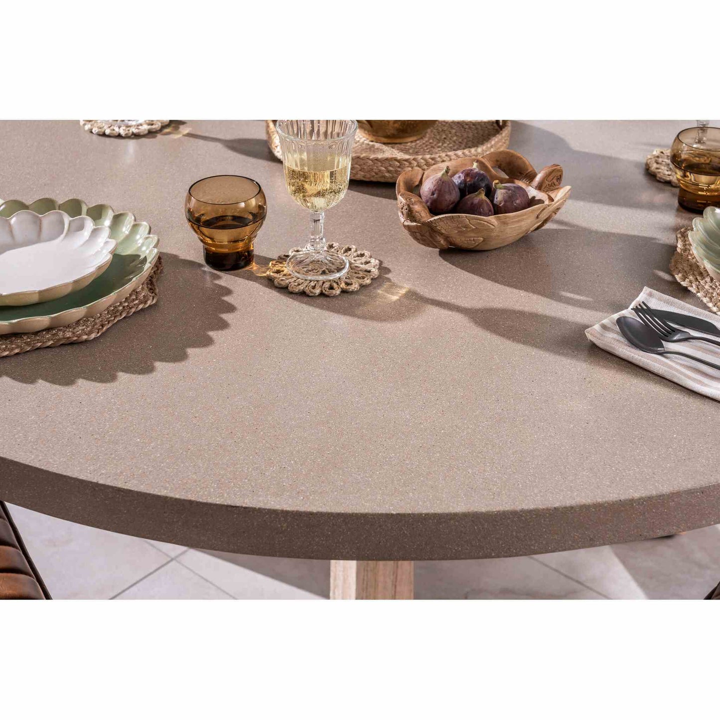 Alesund 4-6 Seater Medium Round Dining Table Composite Oatmeal top