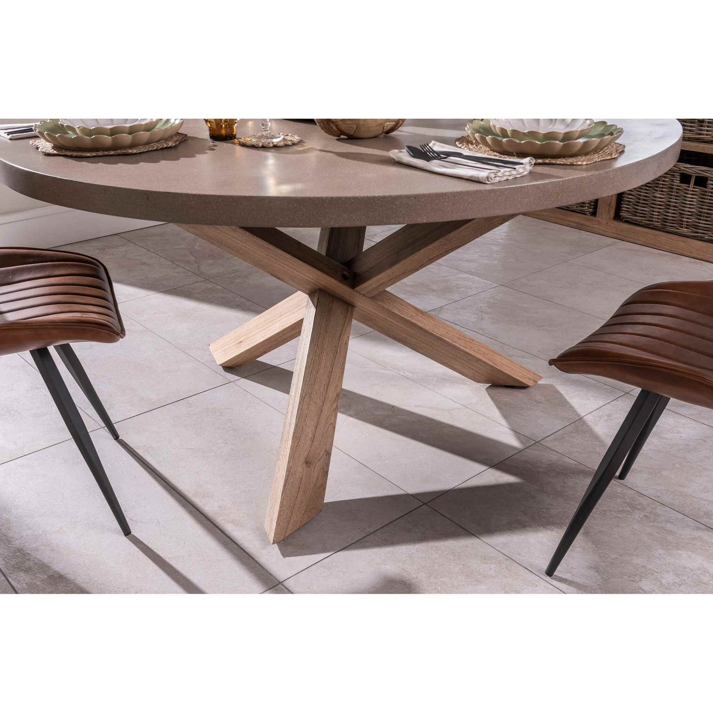 Alesund 4-6 Seater Medium Round Dining Table Composite Oatmeal top and base